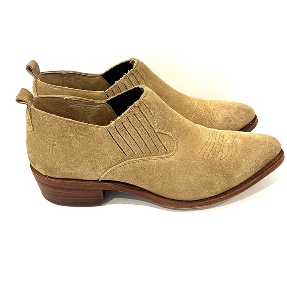 Frye Shoes - FRYE Beige/Tan Suede Billy Shortie Western Boots - Size 8.5